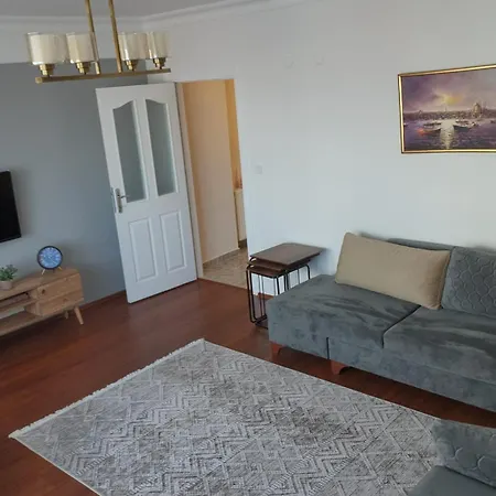 Apartament Kadikoy Merkezi Konumda *