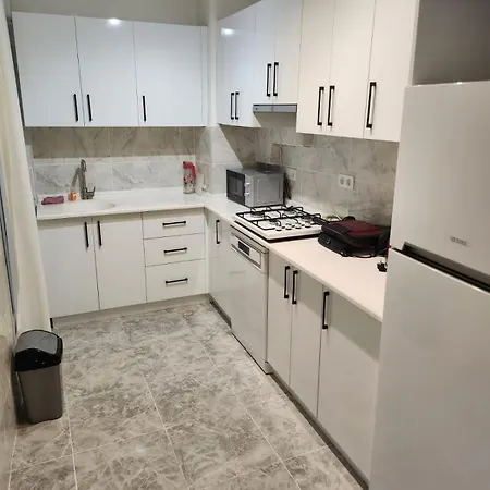 Kadikoy Merkezi Konumda