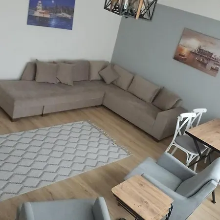 Kadikoy Merkezi Konumda *