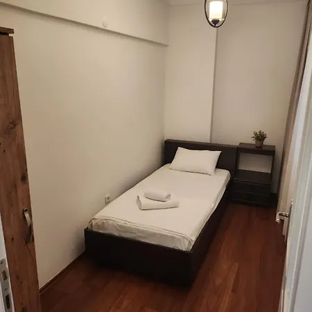 Kadikoy Merkezi Konumda