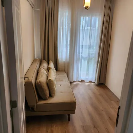 Kadikoy Merkezi Konumda